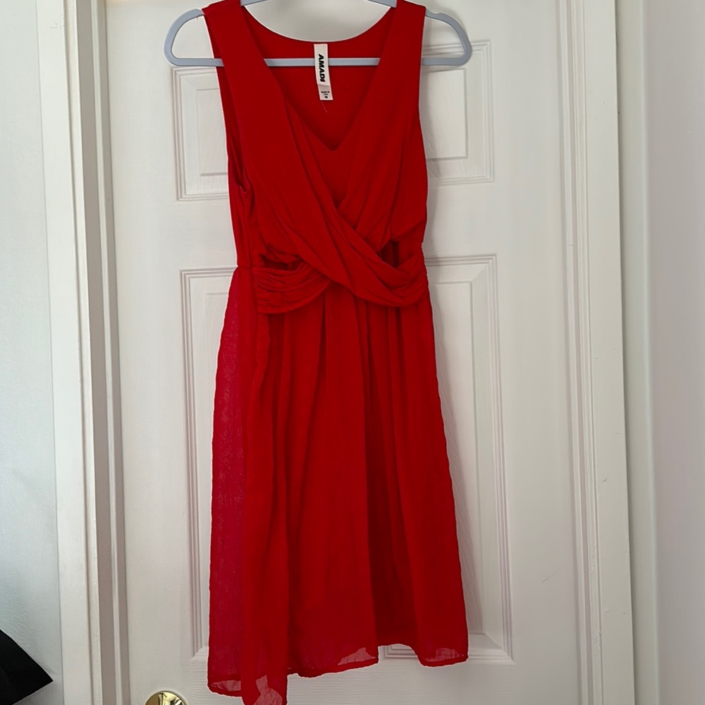 Red Stretch Cross with embossed Mesh skirt Dress. Lined skirt sz M